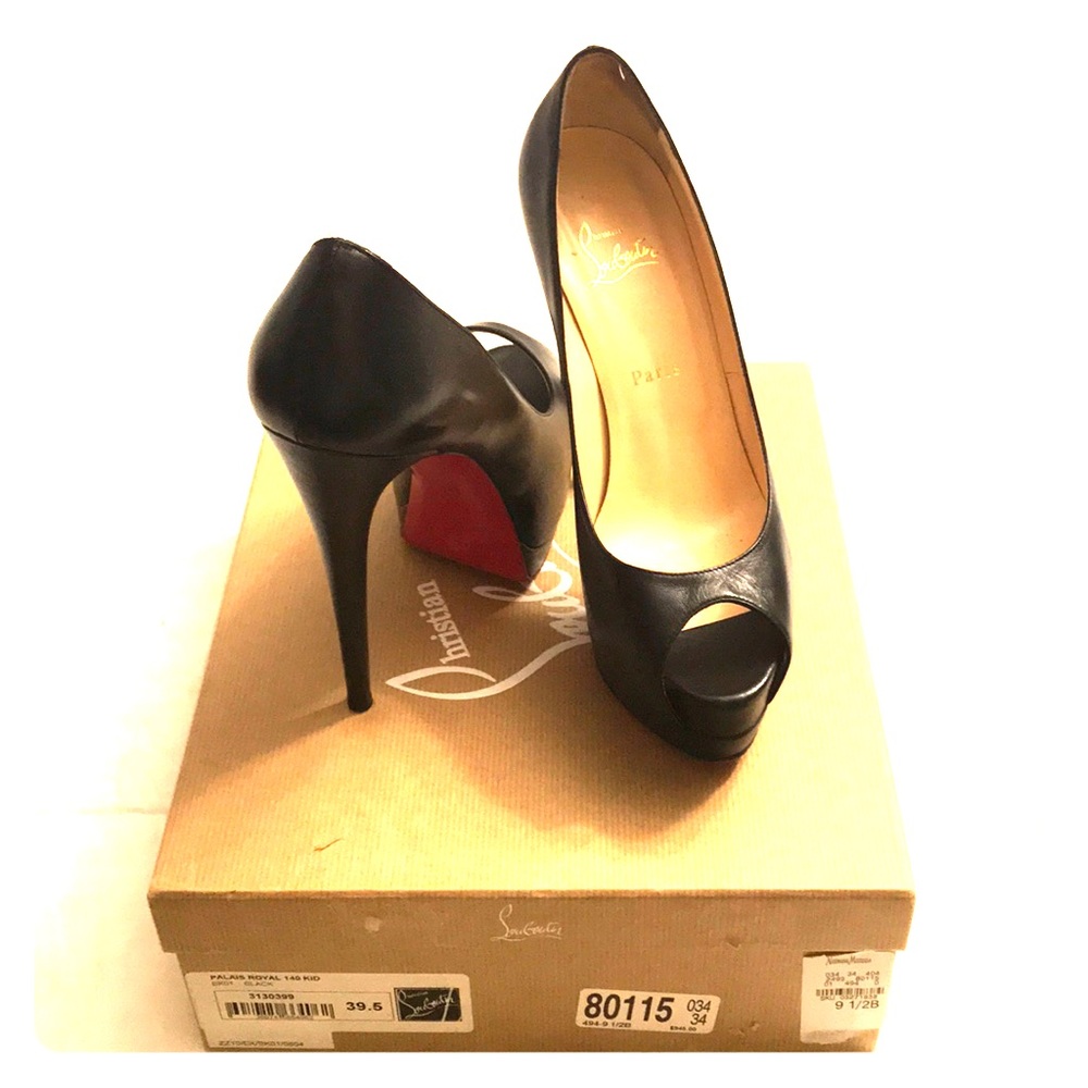 AUTHENTIC! Christian Louboutin Palais Royal Pumps